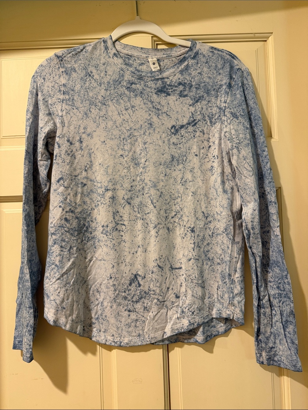 lululemon athletica Light Blue Tie-Dye Long Sleeve Top